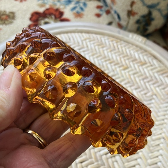 VINTAGE FENTON 5” AMBER ORANGE GLASS HOBNAIL AND RUFFLE TOP ASHTRAY- no decal - Picture 13 of 14